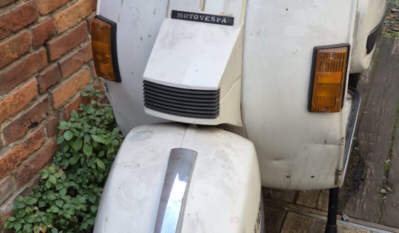 
								Vespa PX 200 IRIS full									