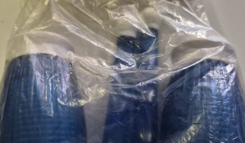 Gran Turismo Blue and white grips